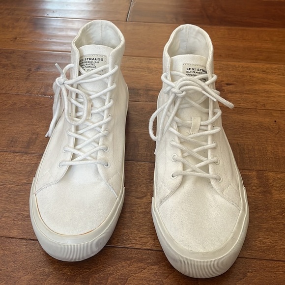 Levi's hi top canvas tab logo shoe in white Size 11 - Picture 3 of 10